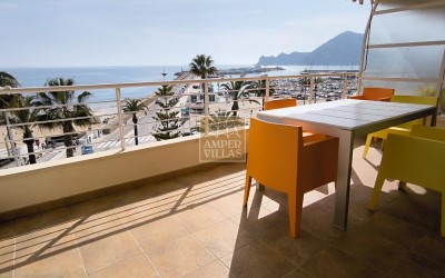 Nice and spacious apartment in the port of Altea with beautiful views.